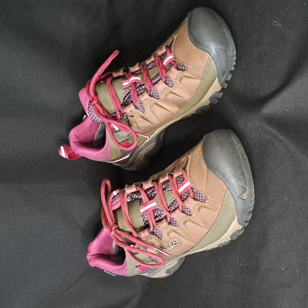 Keen Targee III Womans Waterproof Hiking Shoes Size 7.5